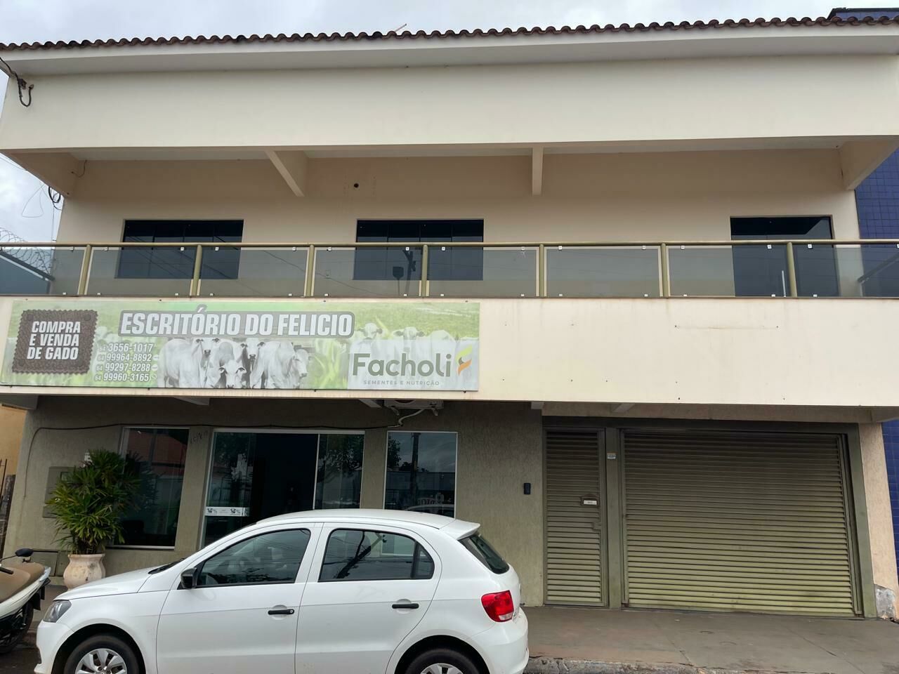 Imagem do VENDA - CASA NO CENTRO , AVENIDA PRINCIPAL ( ILDEFONSO CARNEIRO )